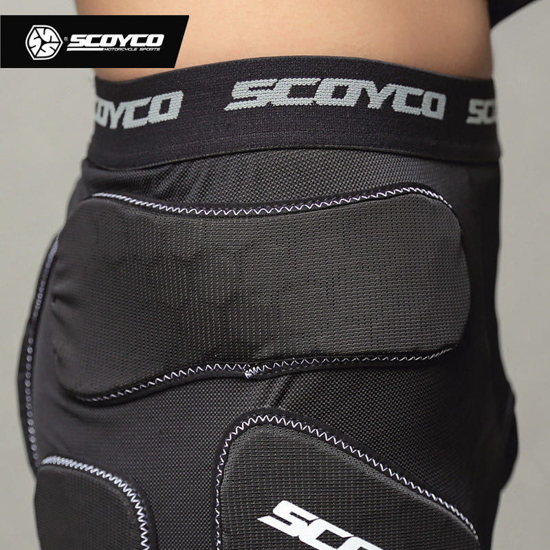 Protective shorts for motorcycles