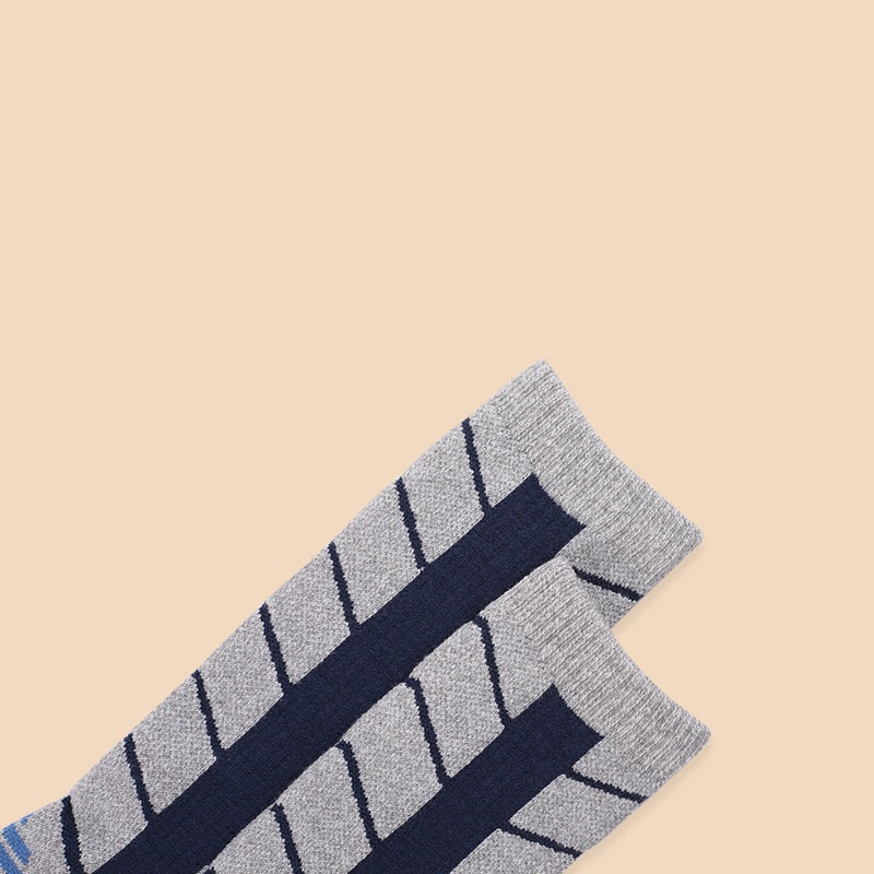 Non-slip merino wool ski socks